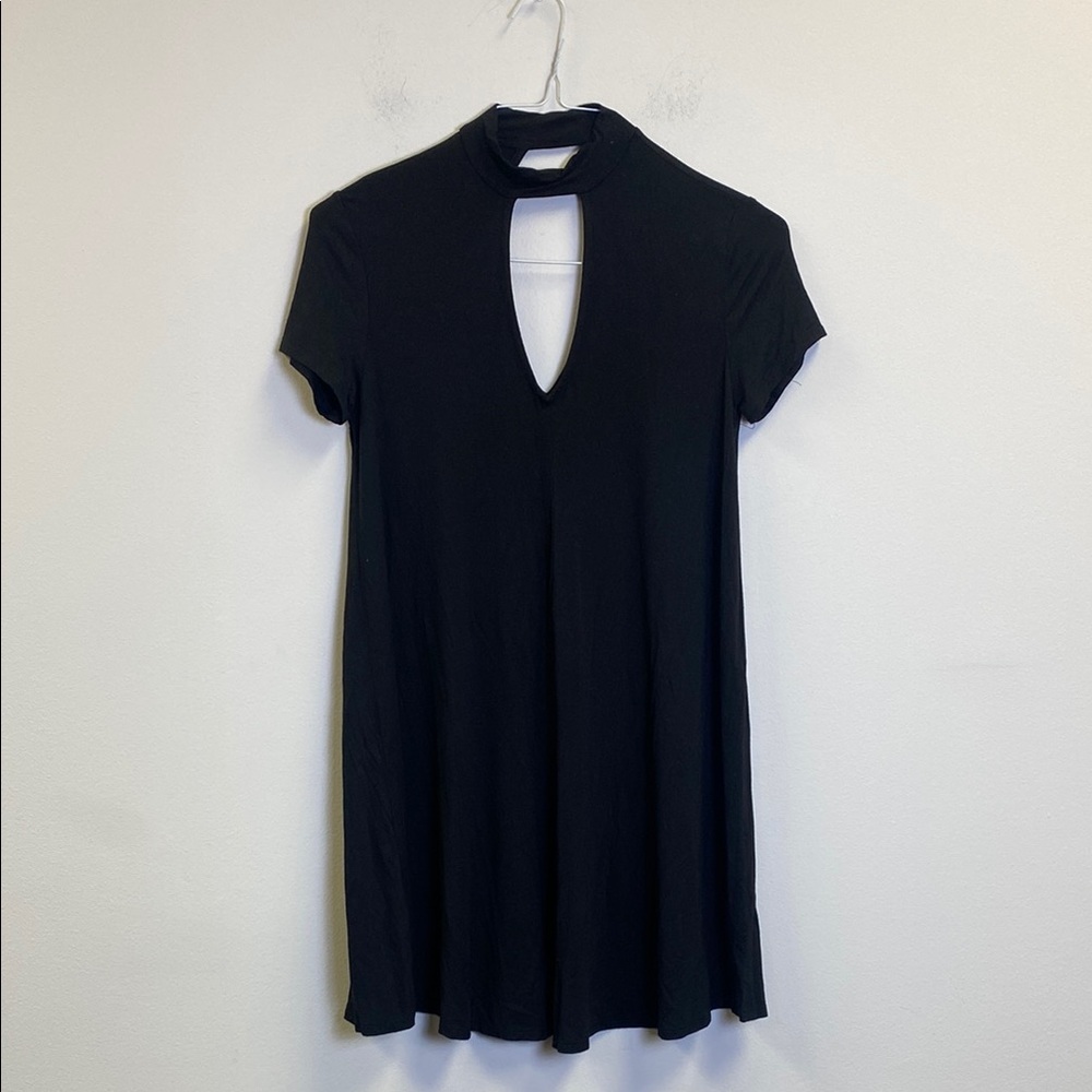 Soprano Small Women’s Black Dress with Keyhole Neckline